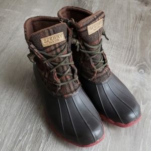 Sperry ankle duck boots